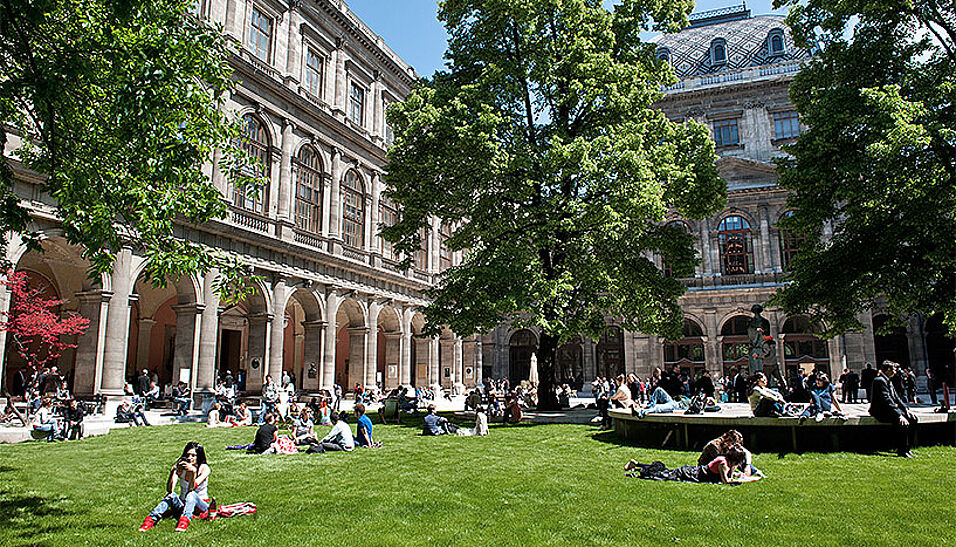 Arkadenhof der Universität Wien